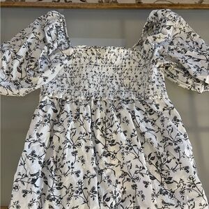 American Eagle Outfitters White Smocked Top